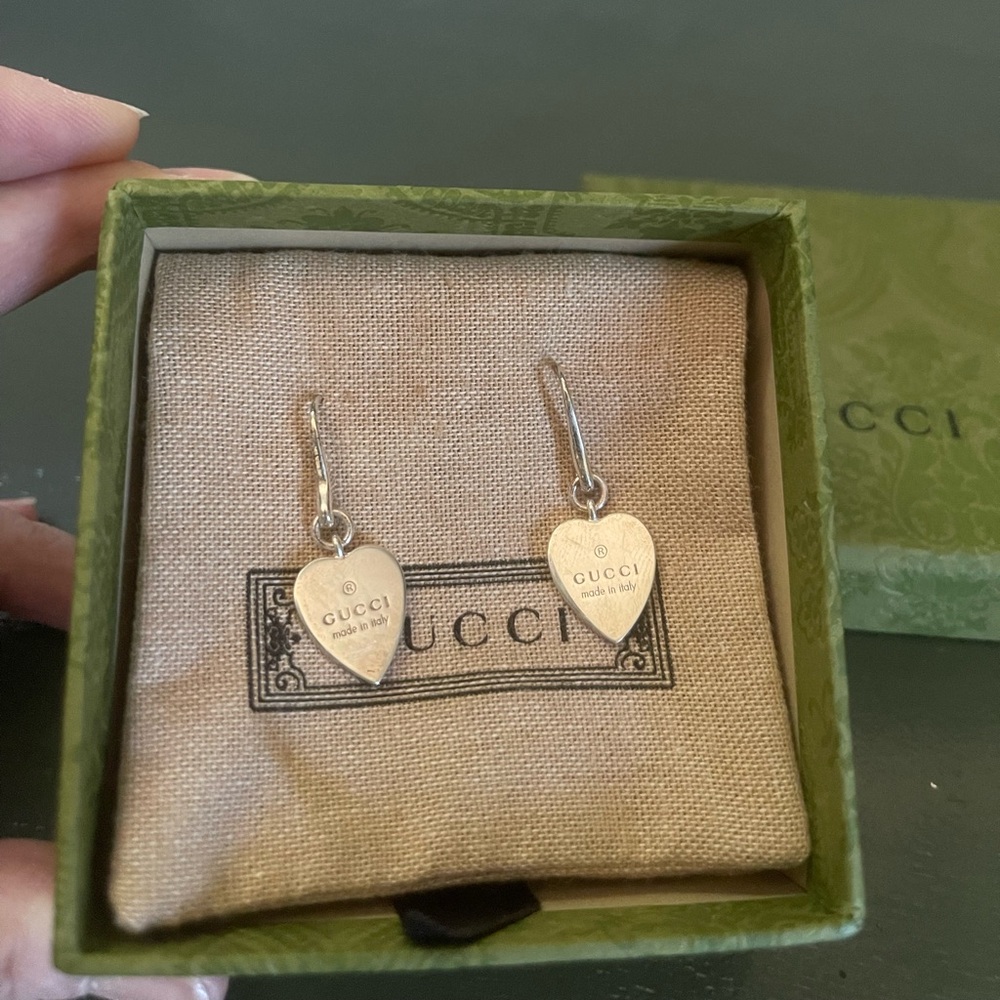 GUCCI earrings Heart Shape NEW. 925 sterling silver. Made in Italy .